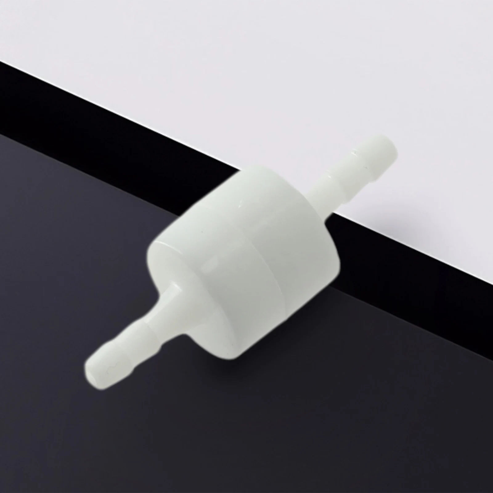 One-Way Flow Plastic Check Valve with Marked Arrow Direction for Backflow in Fuel Petrol Diesel Oil and Water Systems