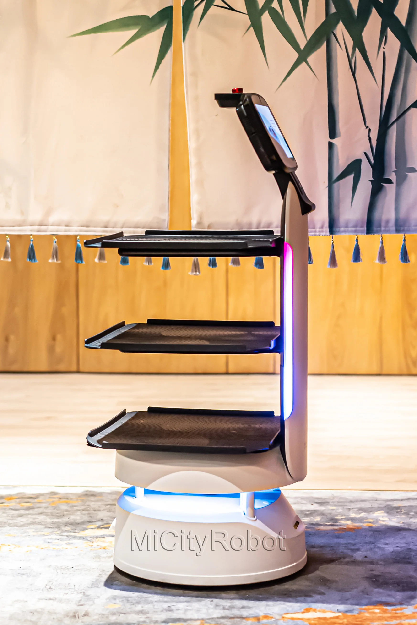 MiCity Navegação Automática Inteligente Nova Chegada Robô de Entrega de Alimentos de Duas Tela Robô de Garçom Inteligente para Restaurante