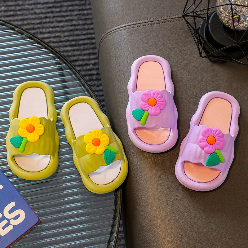 2024 Summer New Cartoon Girl Slippers Soft Sole Home Shoes Anti Slip Sandals Flower Kid Shoes Flip Flops