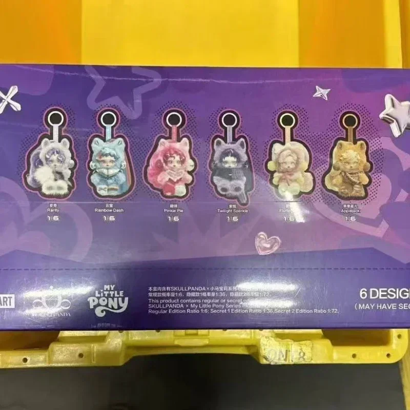 

POP MART SKULLPANDA Серия My Little Pony: Плюшевая кукла-подвеска, аниме-фигурка, коллекционная тайная коробка-сюрприз