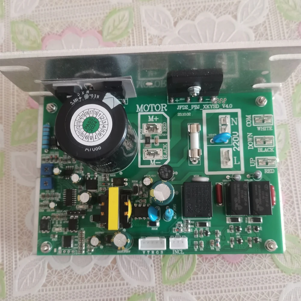 

Контроллер двигателя для беговой дорожки T3900TI/SH-T5100TI E7/E9/E10 SH-T399T JFDZ-PBJ-XKYSD-V4.0