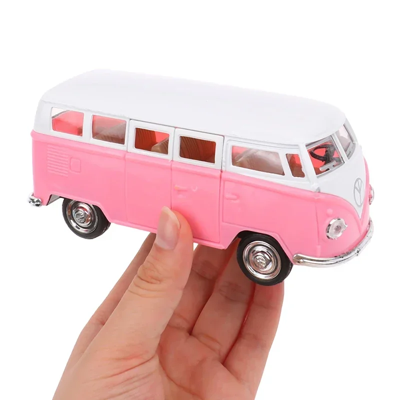 1:32 Bus Alloy Diecasts Toy Pull Back Car Models Metal Vehicles Classical Buses Pull Back Collectable Toys For Children Gifts