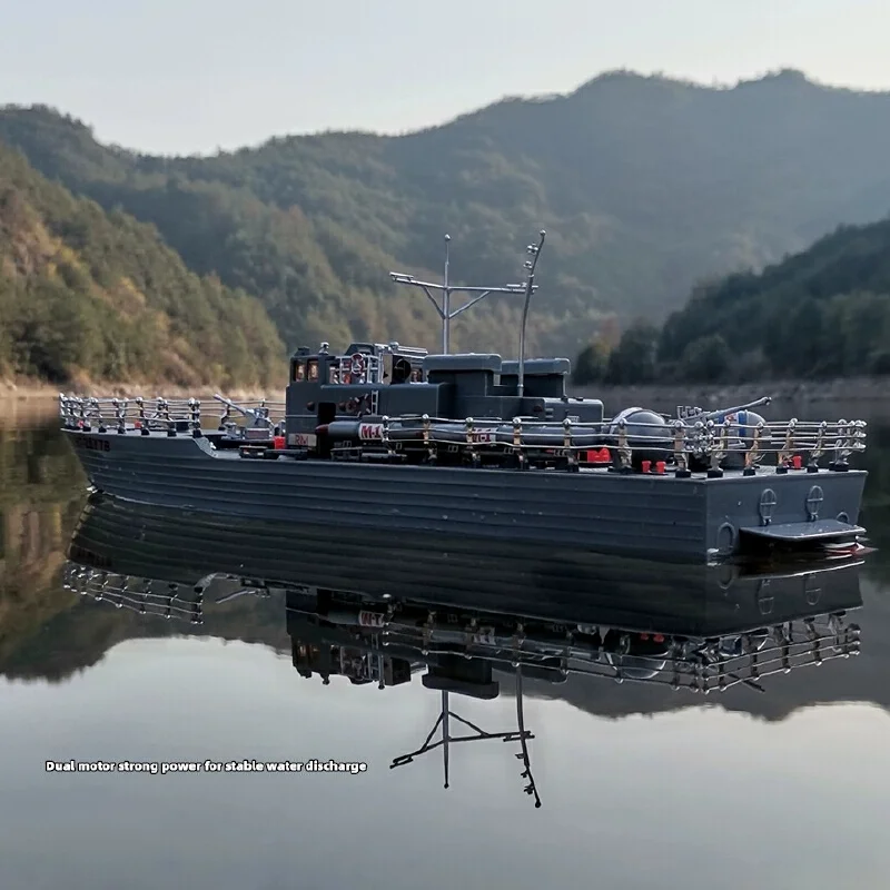 Neues ferngesteuertes Kriegsschiff, großes elektrisches Schnellboot mit Tauchfunktion, Militärspielzeugmodell, wasserdichtes Lade-Torpedoschiff, Geschenke