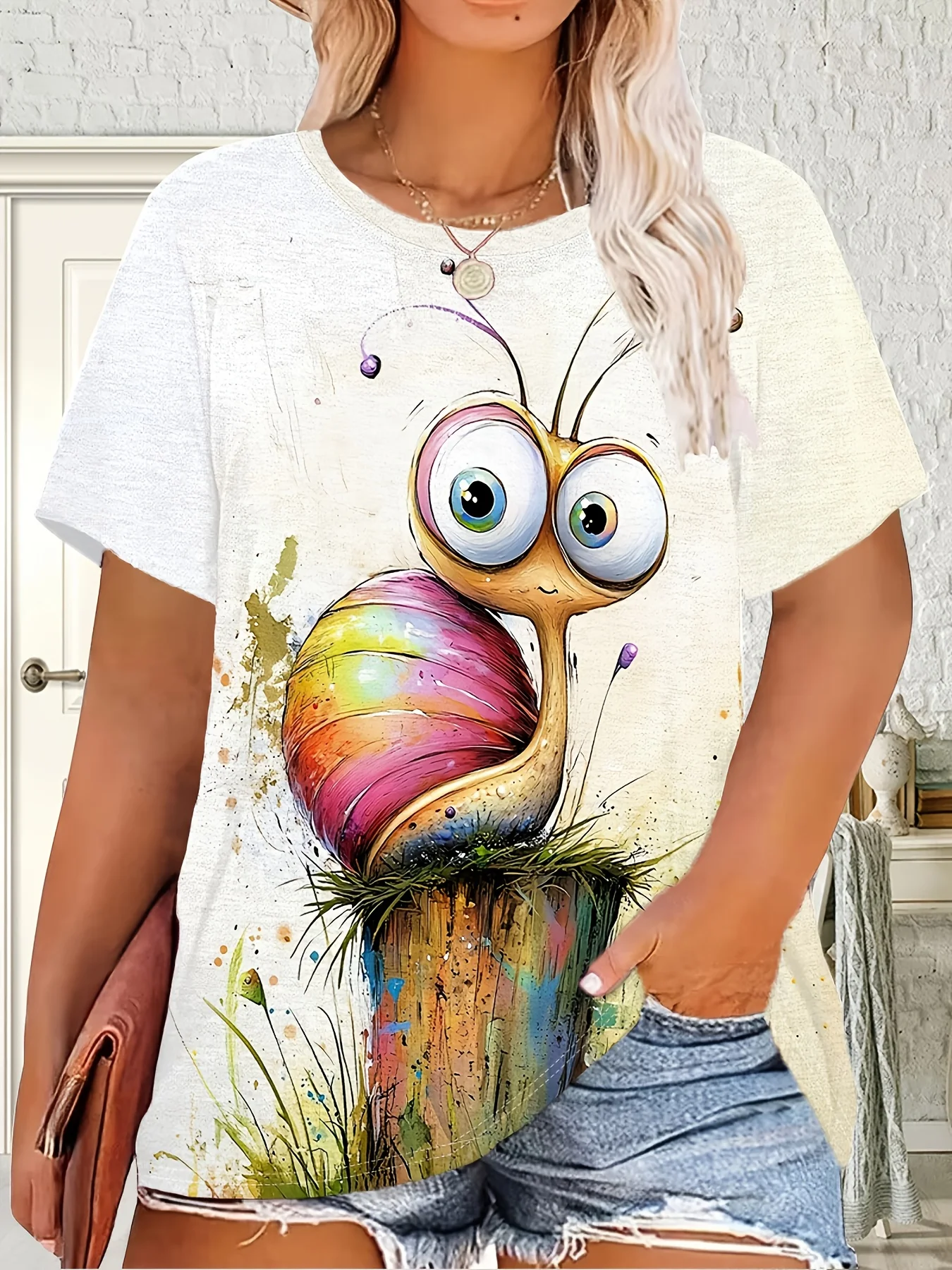  Women's Cute Snail Graphic T-Shirt - Soft Lightweight Summer Casual Short Sleeve Top Y2k Ladies Clothes Oversized T-shirt Tees