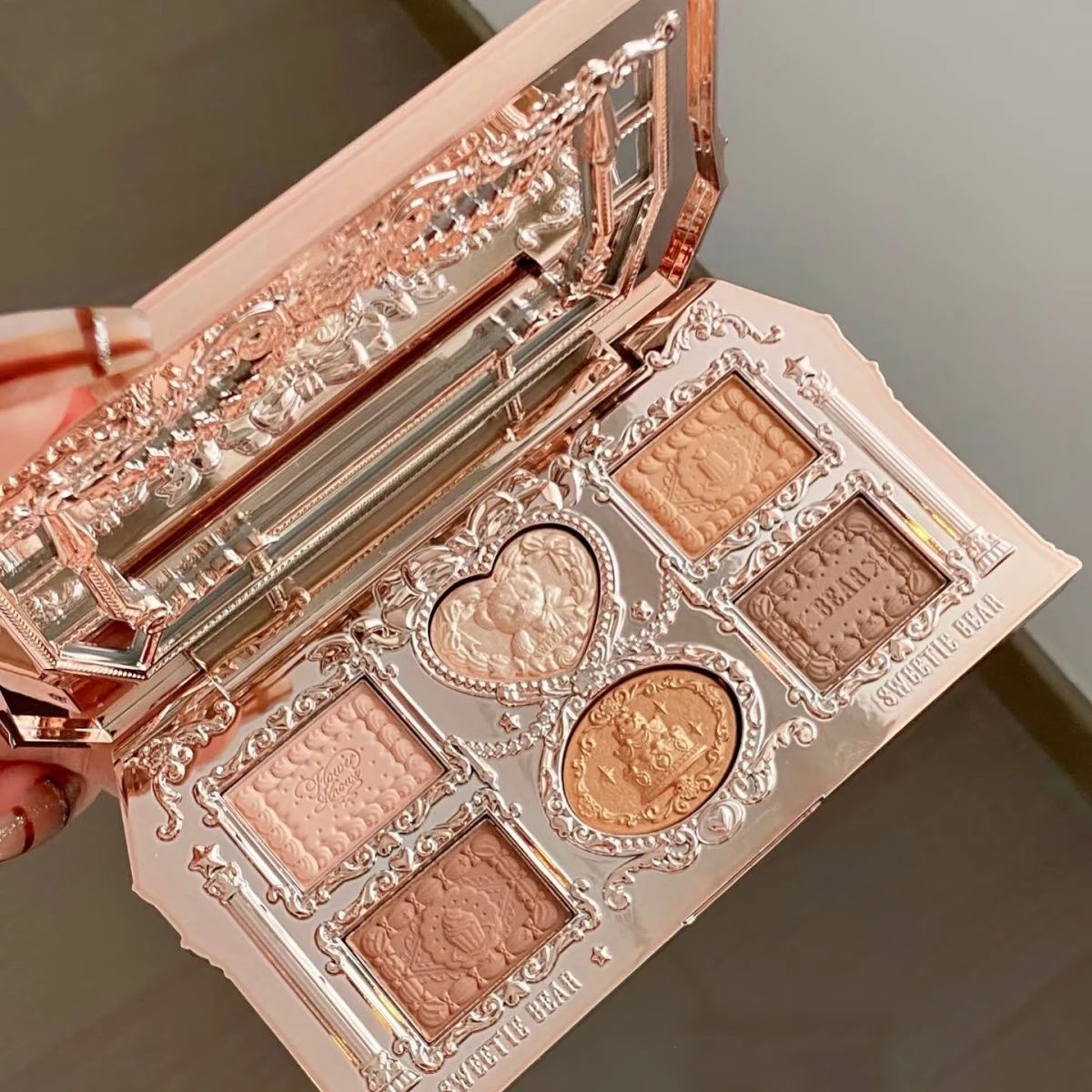 Flower Knows SWEETIE BEAR COLLECTION 6 cores paleta de sombra de olho maquiagem de longa duração fosco shimmer acabamento sombra em pó