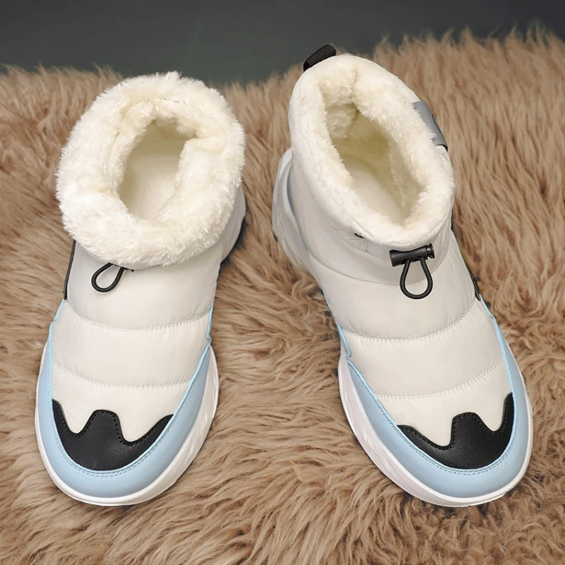 

New High-top Warm Cotton Shoes for Winter Fashionable Large-sized Men's Outdoor Anti-slip Snow Boots in A Color-blocked Style