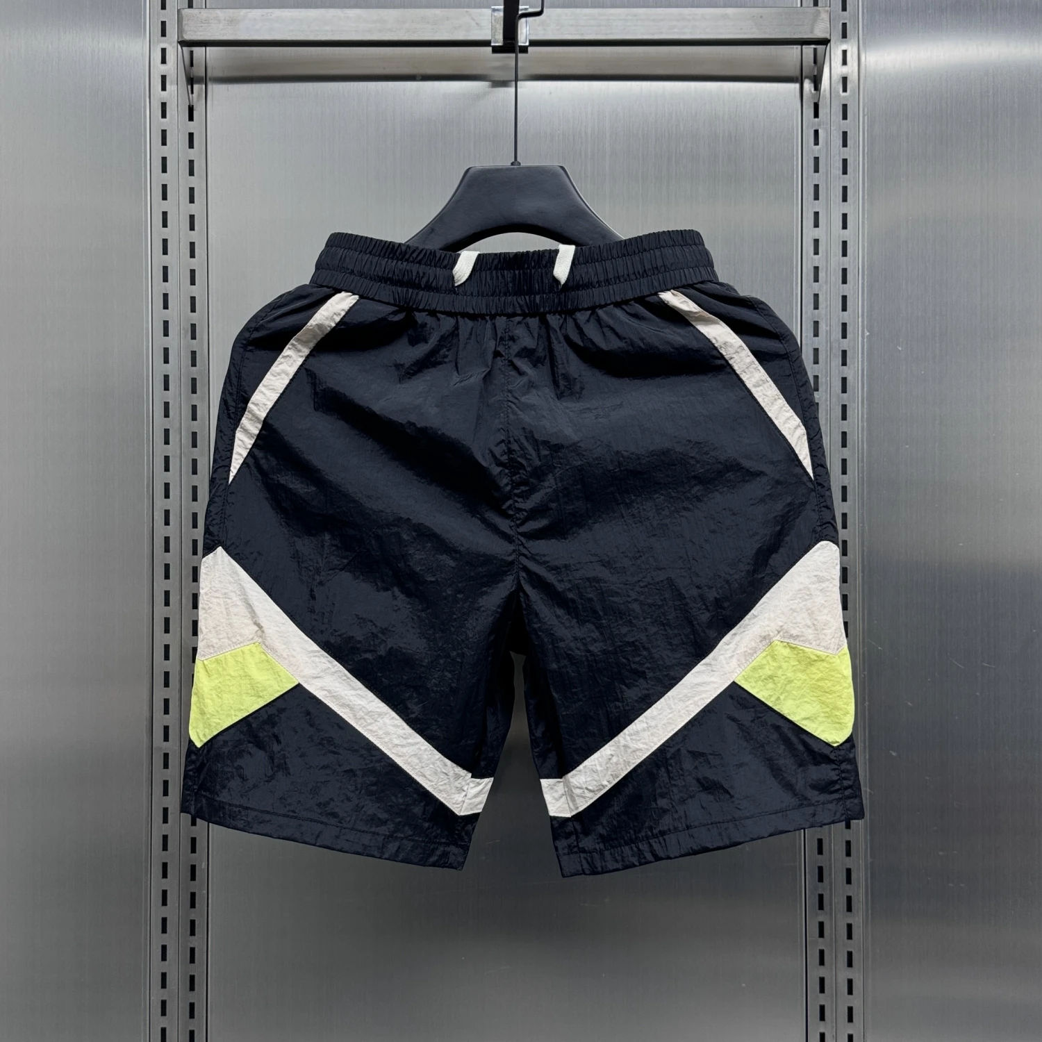 

Быстросохнущие тонкие модные цветные шорты-бермуды для мужчин: летние, дышащие, спортивные, для активного отдыха, пляжные, молодежные, повседневные брюки