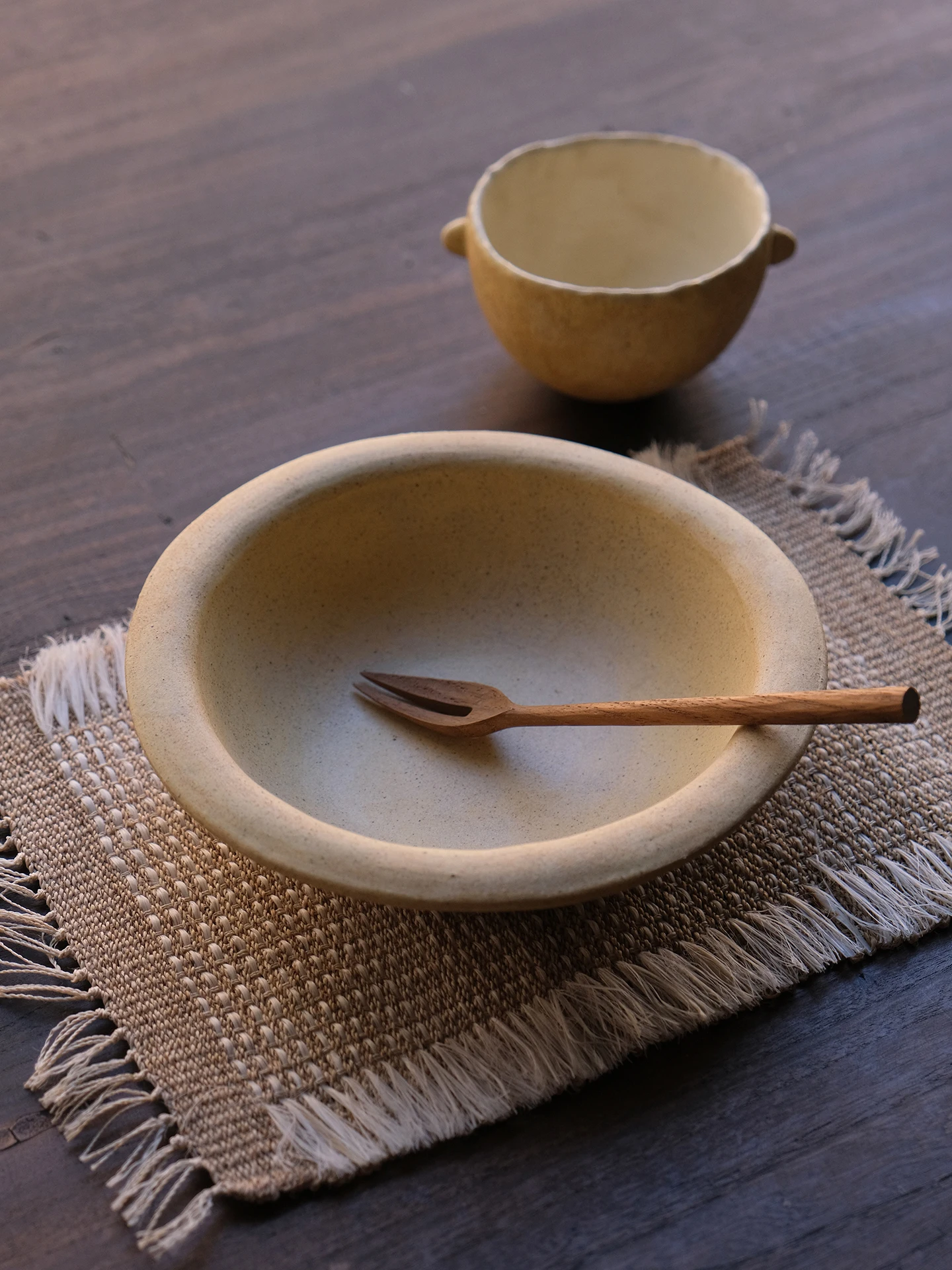 

Handmade Coarse Cercs Bowl Food Utensils round ape Daily Use China Origin Pure Color Light Food Salad Bowl Wabi Sabi Sle