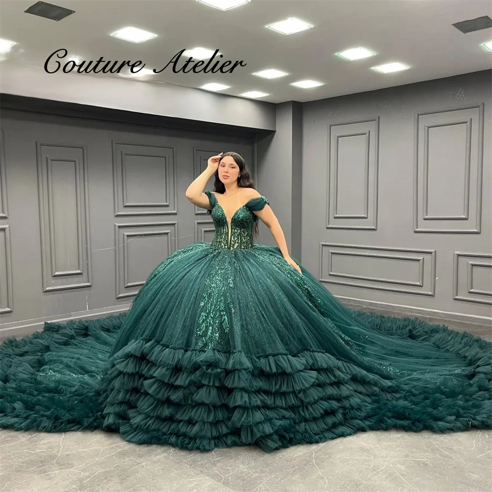 

Emerald Green Tulle Ruffels Train Off The Shoulder Quinceanera Dresses Ball Gown Princess Dress vestidos de quinceañera aqua