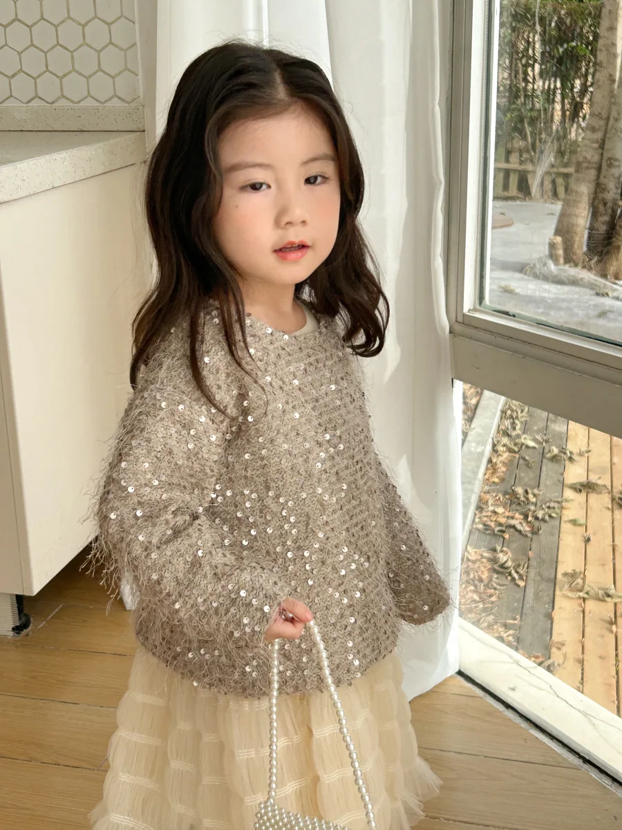 

Sweaters New Children Clothing Fashionable 2025 Sequin Tops Girls Versatile Retro Style Round Neck Tops Round Collar
