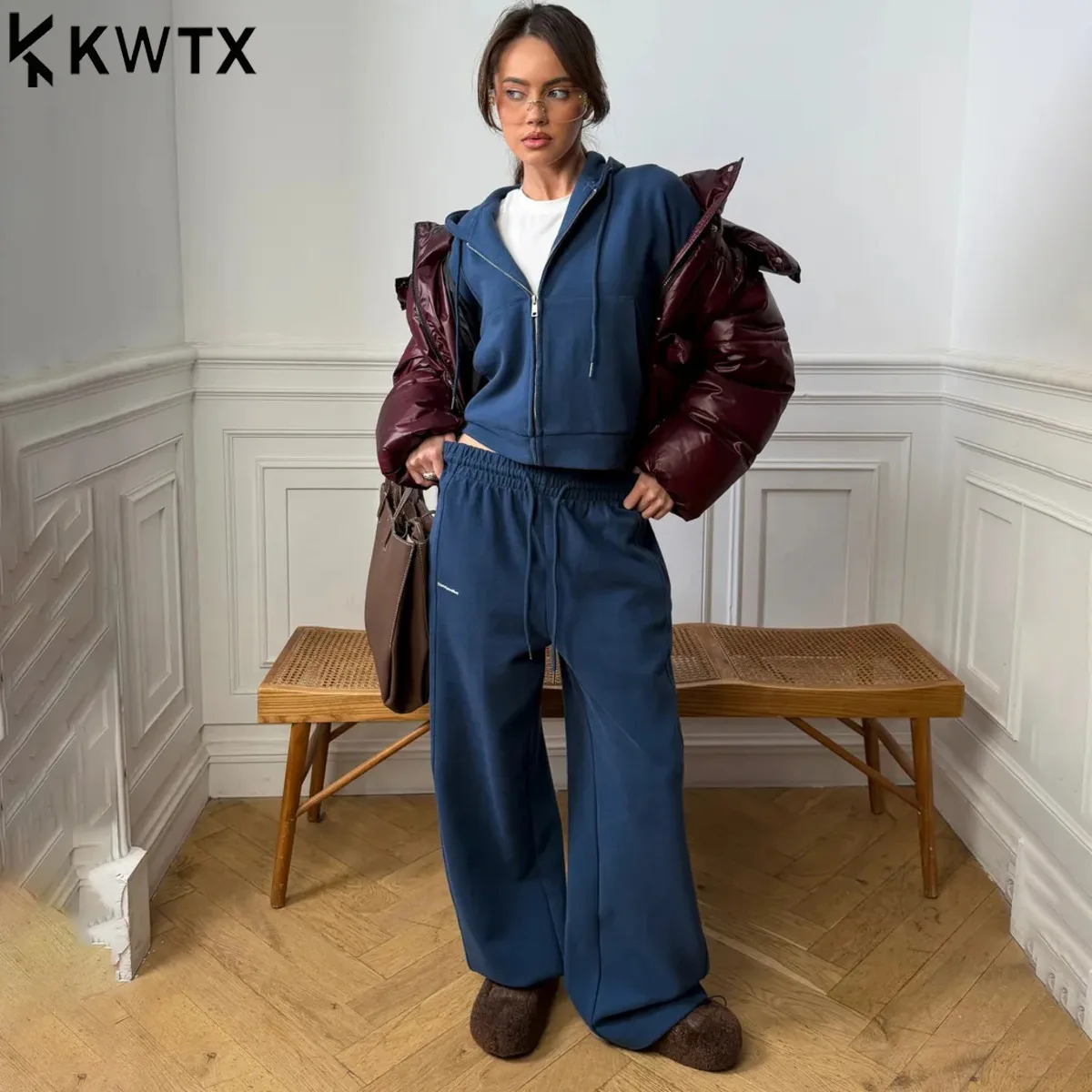 

Комплект Kwtx 2026: темно-синий худи на молнии оверсайз и широкие джоггеры с манжетами, повседневный уличный стиль, 2 предмета