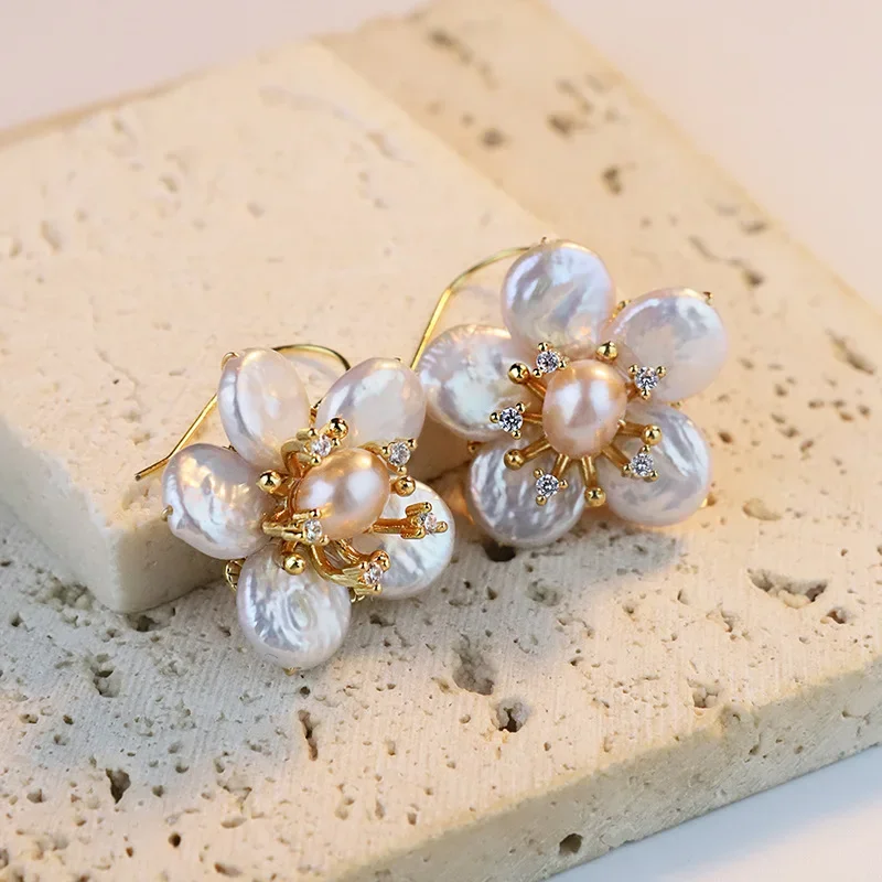 

Natural Baroque Pearl Hook Earrings Luxury Temperament Flower Cubic Zirconia Drop Earrings for Women Fashion Jewelry Gifts