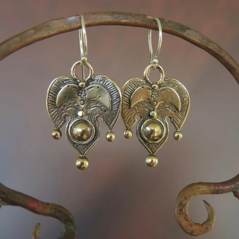 Vintage Silver Color Metal Geometry Flower Carving Pattern Dangle Earrings for Women Ethnic Originality Earrings