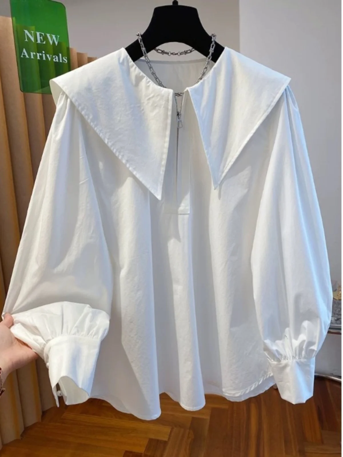 SuperAen koreański styl słodka koszula z kołnierzykiem Piotruś Pan 2025 wiosna nowe mody luźna na co dzień latarniowy rękaw białe topy