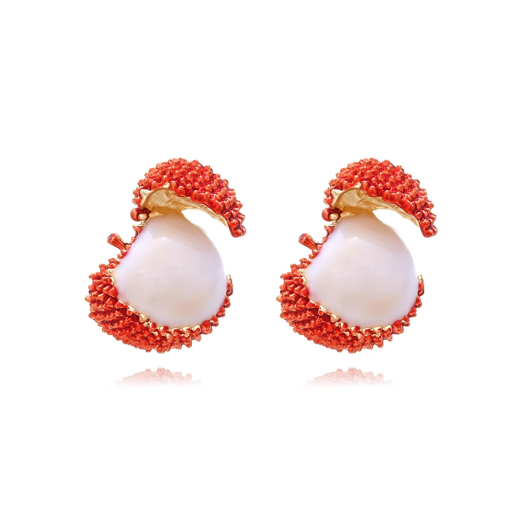 Pendientes de lichi de aleación dulces y lindos de Japón y Corea, pendientes de frutas finos y versátiles con revestimiento, pendientes frescos para chicas.