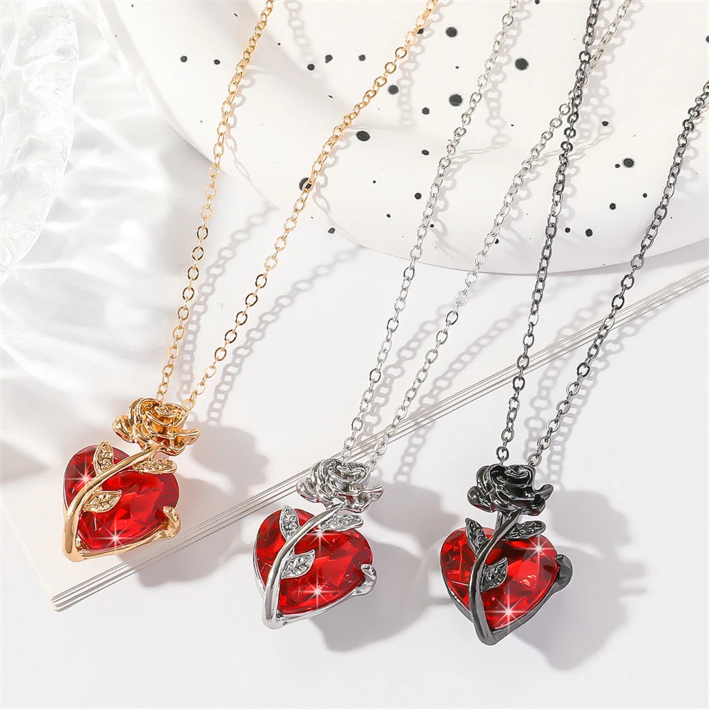 Cute Valentine's Day Necklace Gift Creative Gothic Rose Flower Rhinestone Love Heart Pendant Necklaces Jewelry Party Accessories