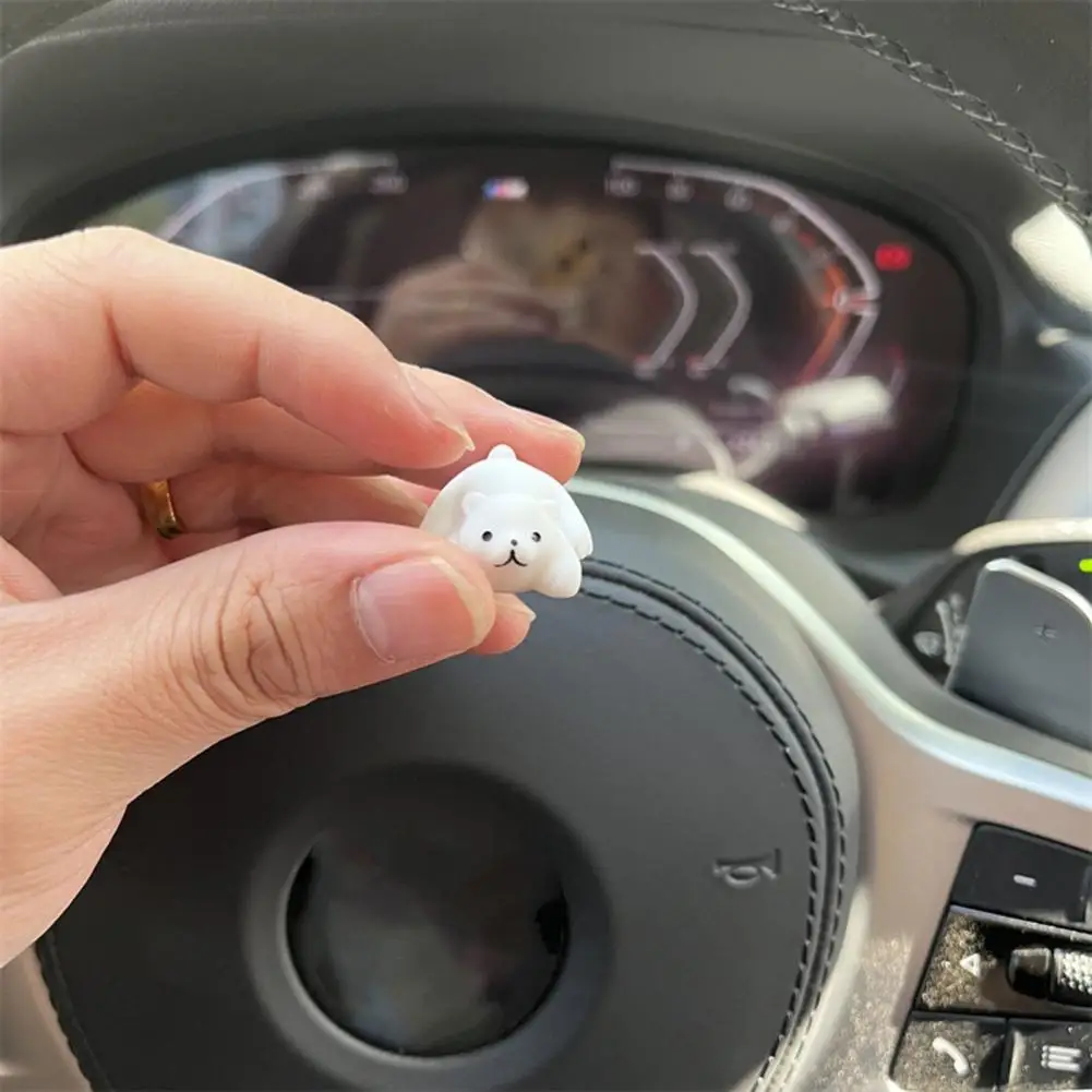 Car Rearview Mirror Decor 4pcs Polar Bear Resin Car Ornaments Cute Dashboard Figurines Rearview Mirror Accessories for Car