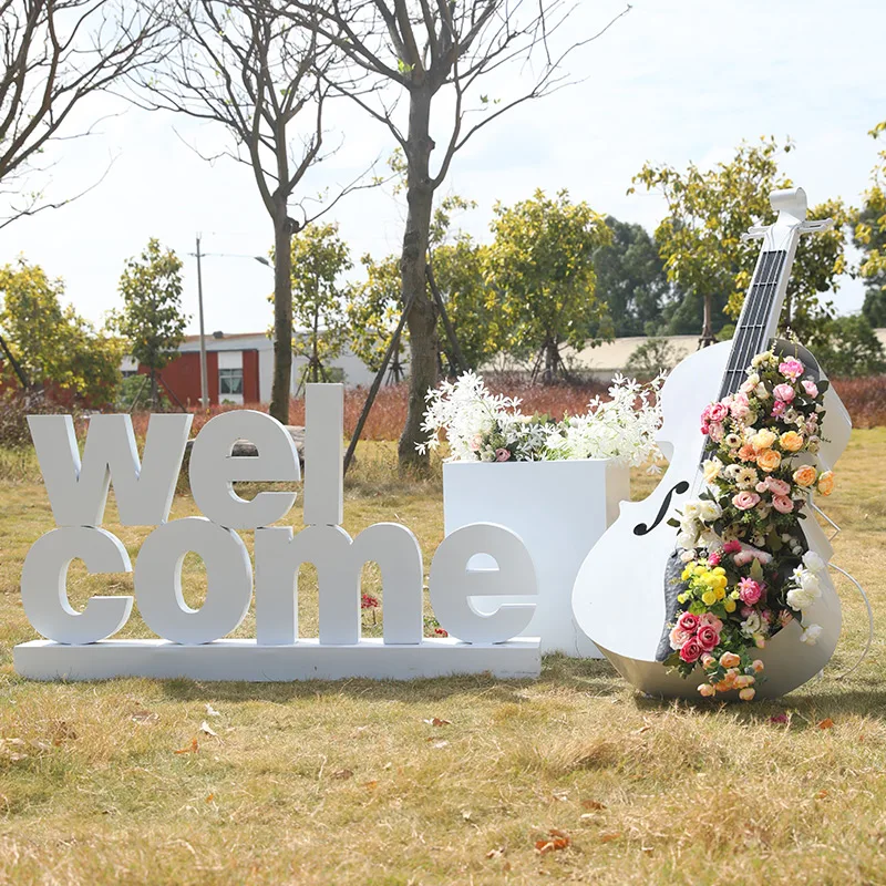 Outdoor simulation wrought iron cello sculpture metal letter courtyard wedding decoration