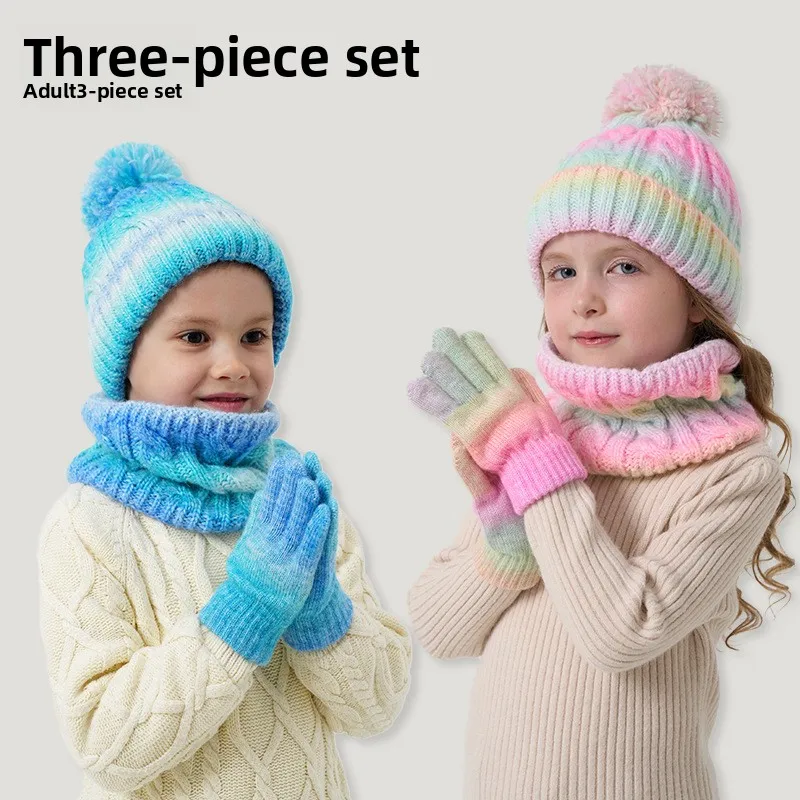 ¡Nuevo conjunto de 3 piezas para niños de estilo europeo y americano, forro polar cálido para otoño/invierno, lindo pompón, resistente al viento, esencial para salidas!