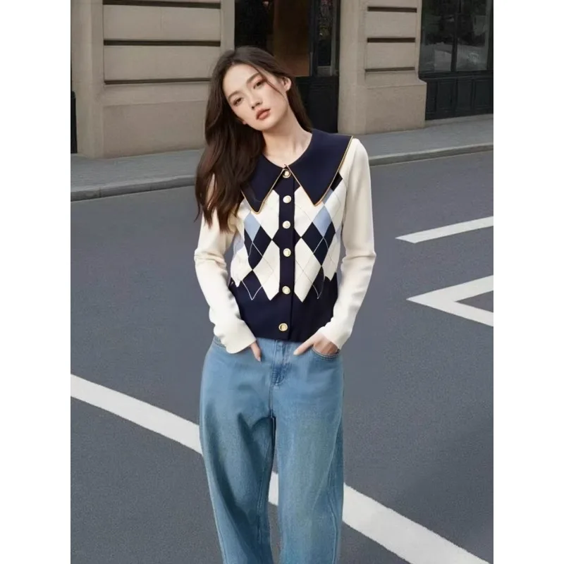 Cardigan lavorato a maglia coreano chic blu e bianco contrasto di colore anello-controllo femminile nuovo autunno piccolo cappotto maglione in vita profumato vento