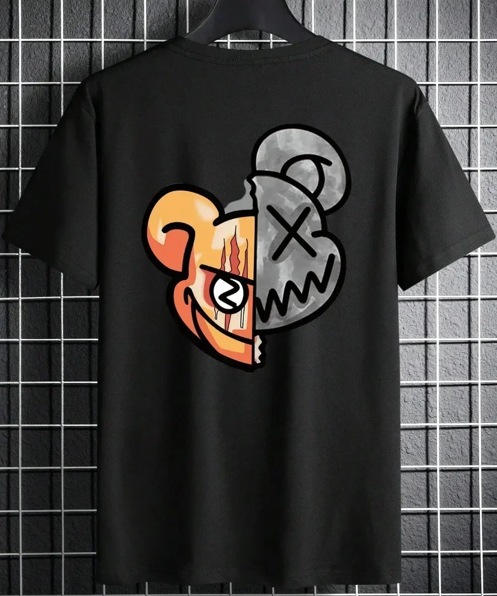 

A stylish and diverse men's T-shirt with a violent bear pattern print and a casual round-neck design for the summer of 2025