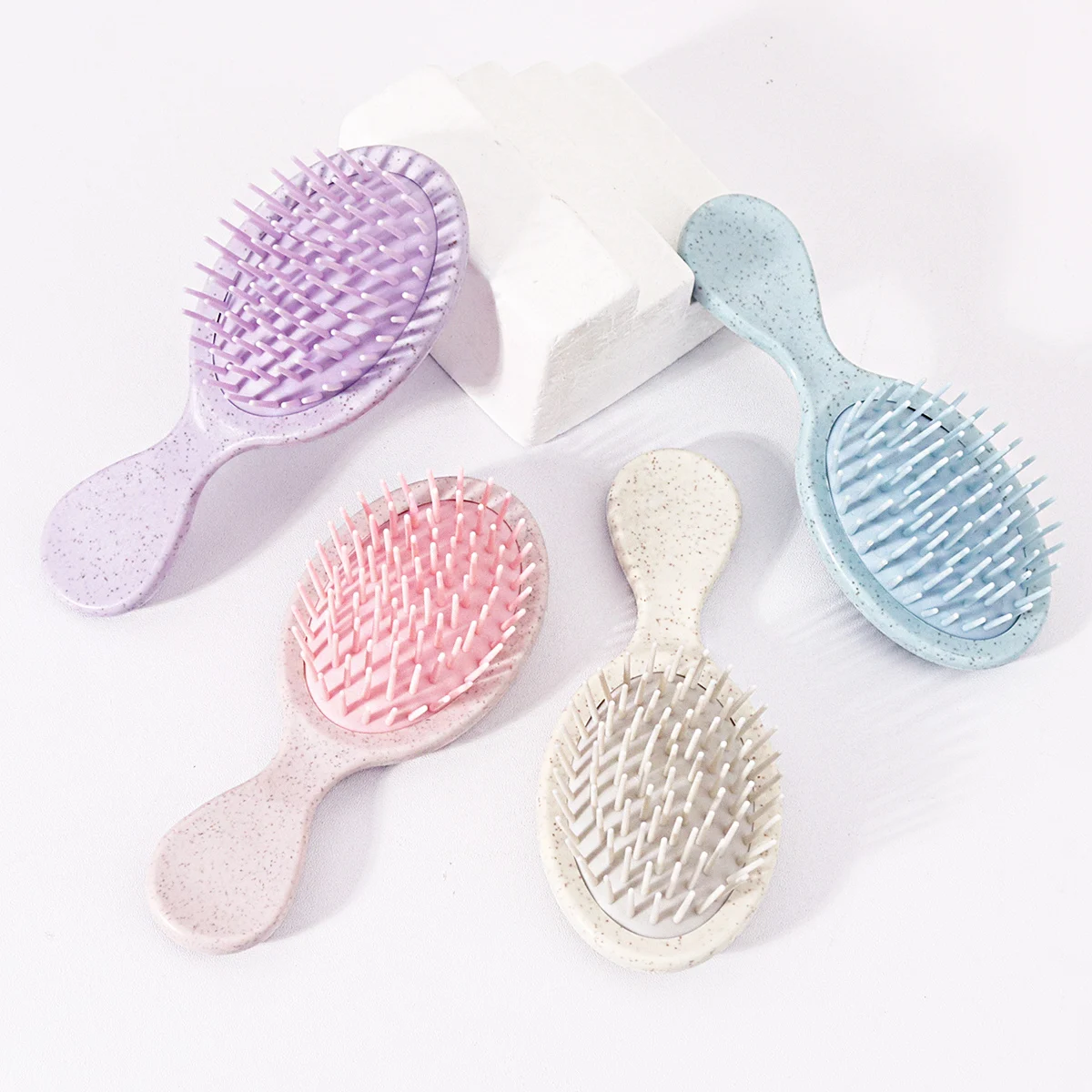 

1pc Compact and portable air cushion comb, massage brush with handle,hair salon home use Special for real hair wigs