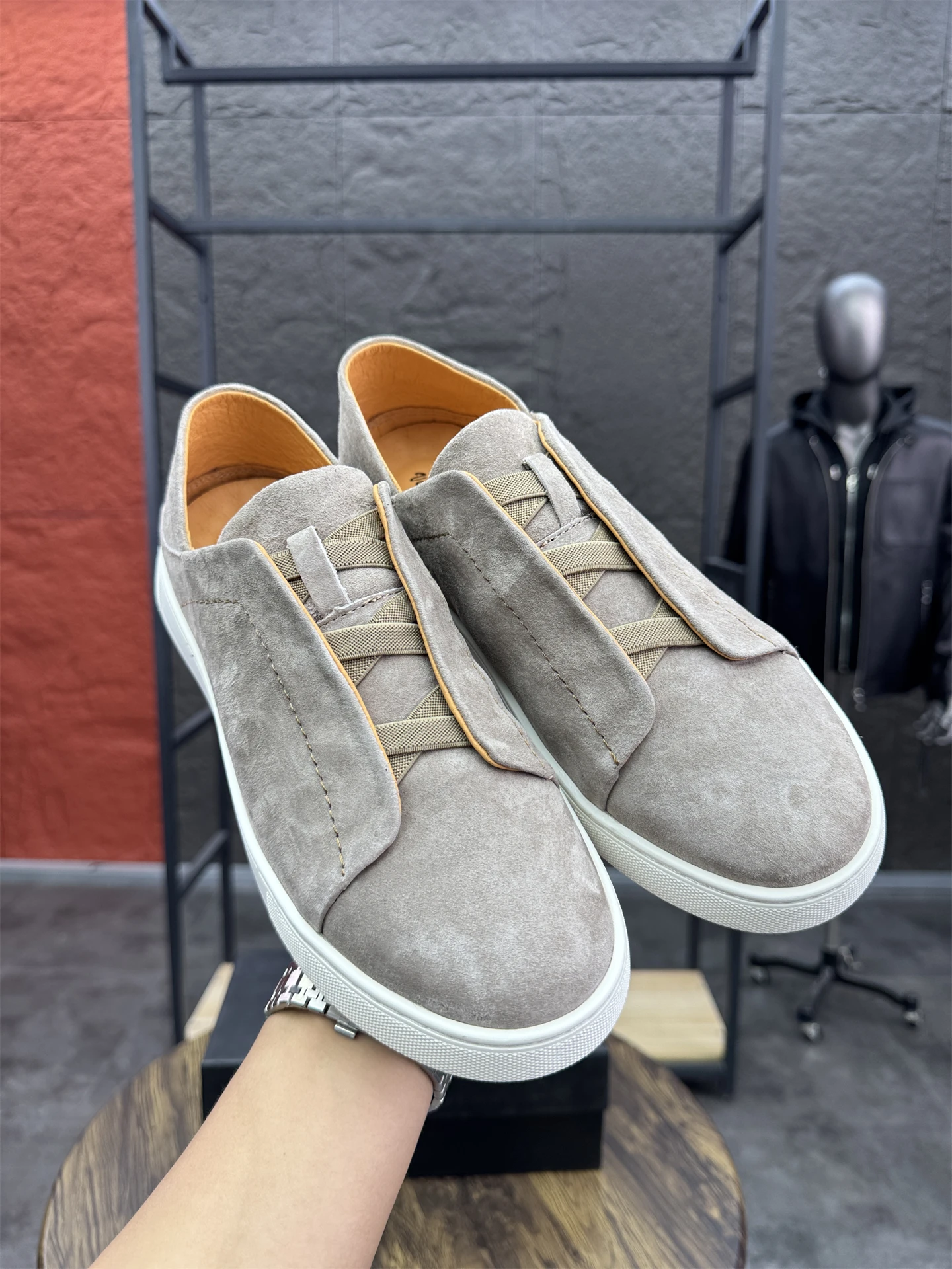 

Svip Cabinet 5K Nubu Leather Мужская роскошная удобная низкая верхняя часть из натуральной кожи Спортивная Casual oes Противоскользящая резиновая подошва