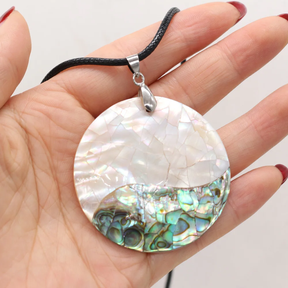 

Spring Jewelry Splicing Pendant Natural The Mother Of Pearl Shell Round Pendant 50mm Necklace Chain Length 55+5cm