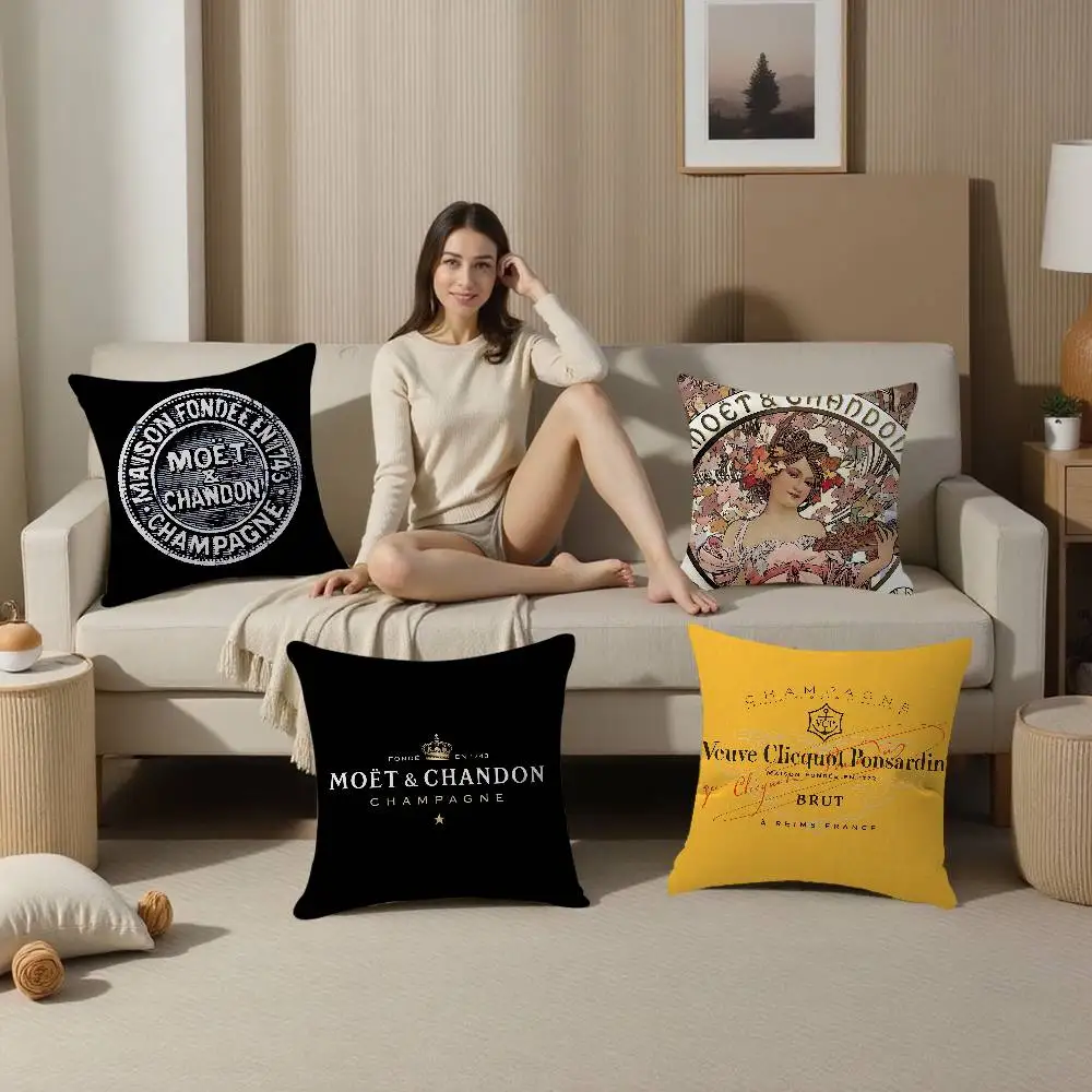 Brand M-Moet C-Chandon luxury Maple Design Cushion Cover Happy Autumn Harvest decor Holiday Decorati Pillow Cover