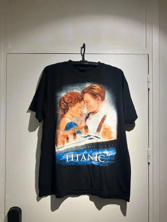Винтажная-футболка-по-мотивам-фильма-«Титаник»-футболка-в-стиле-ретро-90-х-мерч-по-фильму-«Титаник»-подарок-для-фанатов-фильма-«Титаник»