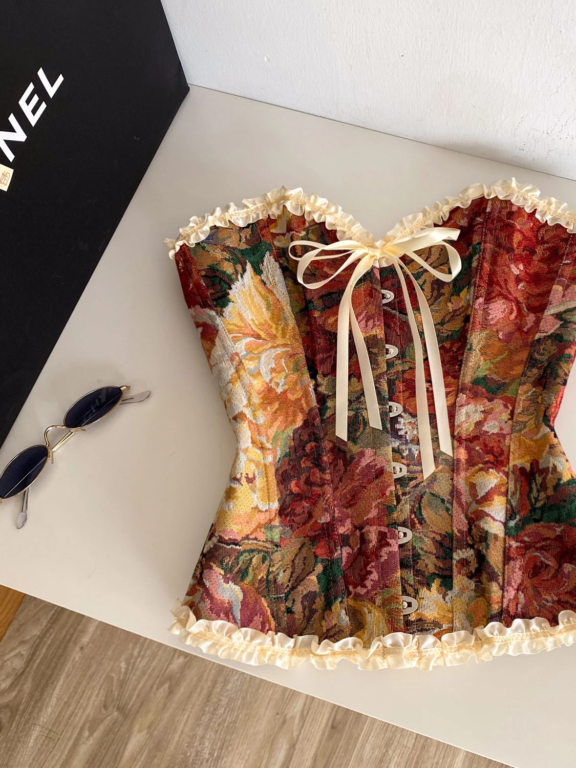 

Женский укороченный топ-жилет с принтом в романтическом стиле, с завязками на талии, весна-лето