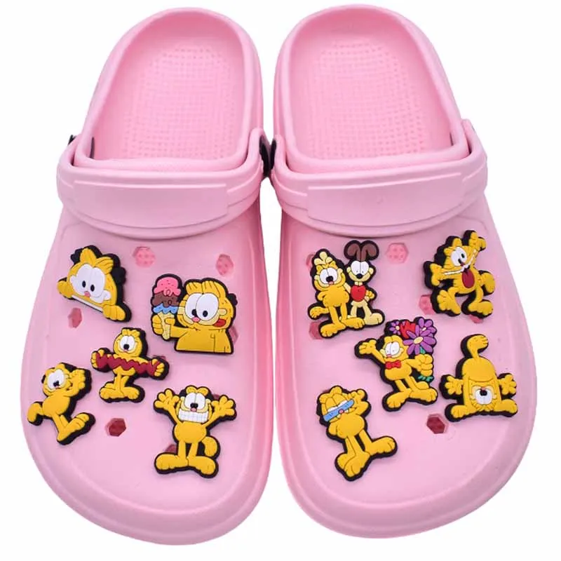 Cute Cartoon Garfield Series Shoe Charms Set For Clogs Bogg Bag Bubble Slides Sandals PVC Shoe Decorations Beach Bag Accessories