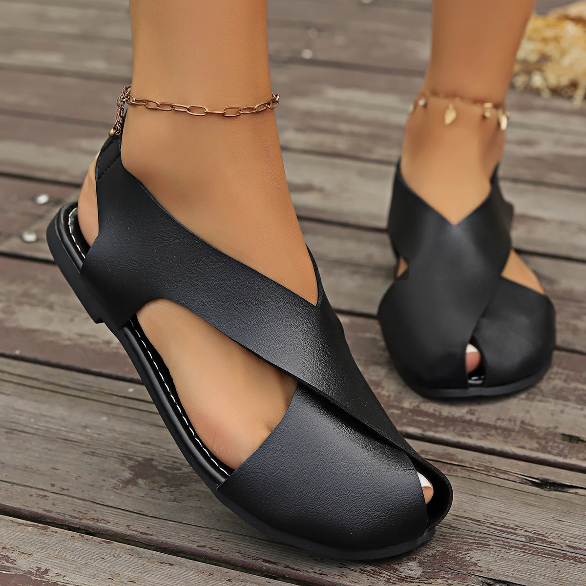 Literary Retro Women Sandals Soft Sole Casual Girl Ugly Cute Shoes Summer New Flat Heel Peep Toe Sandals Minimalist Rome Shoes