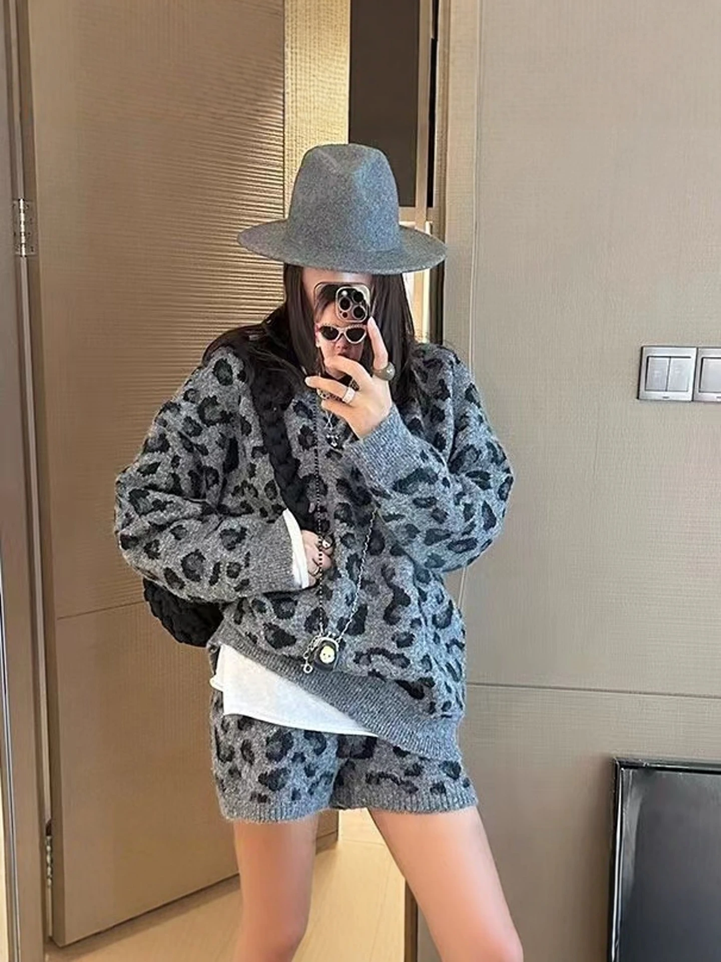 Laziness Style Leopard Print Sweater Set Women's Loose Knitted Top Shorts Two-Piece Set Autumn Winter Warm Fashion Ensemble