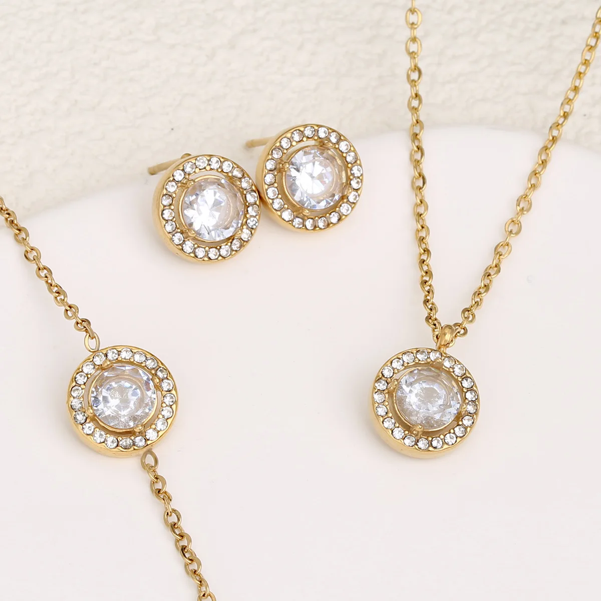 

Simple & Premium Stainless Steel Round Full Diamond Necklace Bracelet Earrings 3pcs Set for Women, Daily Stunning
