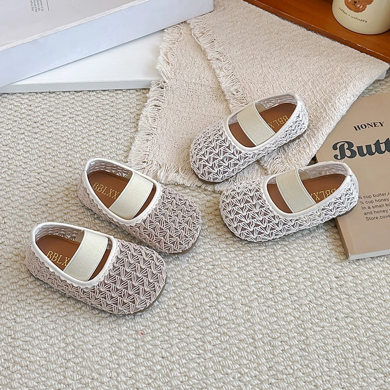Girls Weave Hollow Out Sandals Children Flats Leather Shoes with Elastic Band Soft Sole Slip-On Children Casual Loafers 2026 New