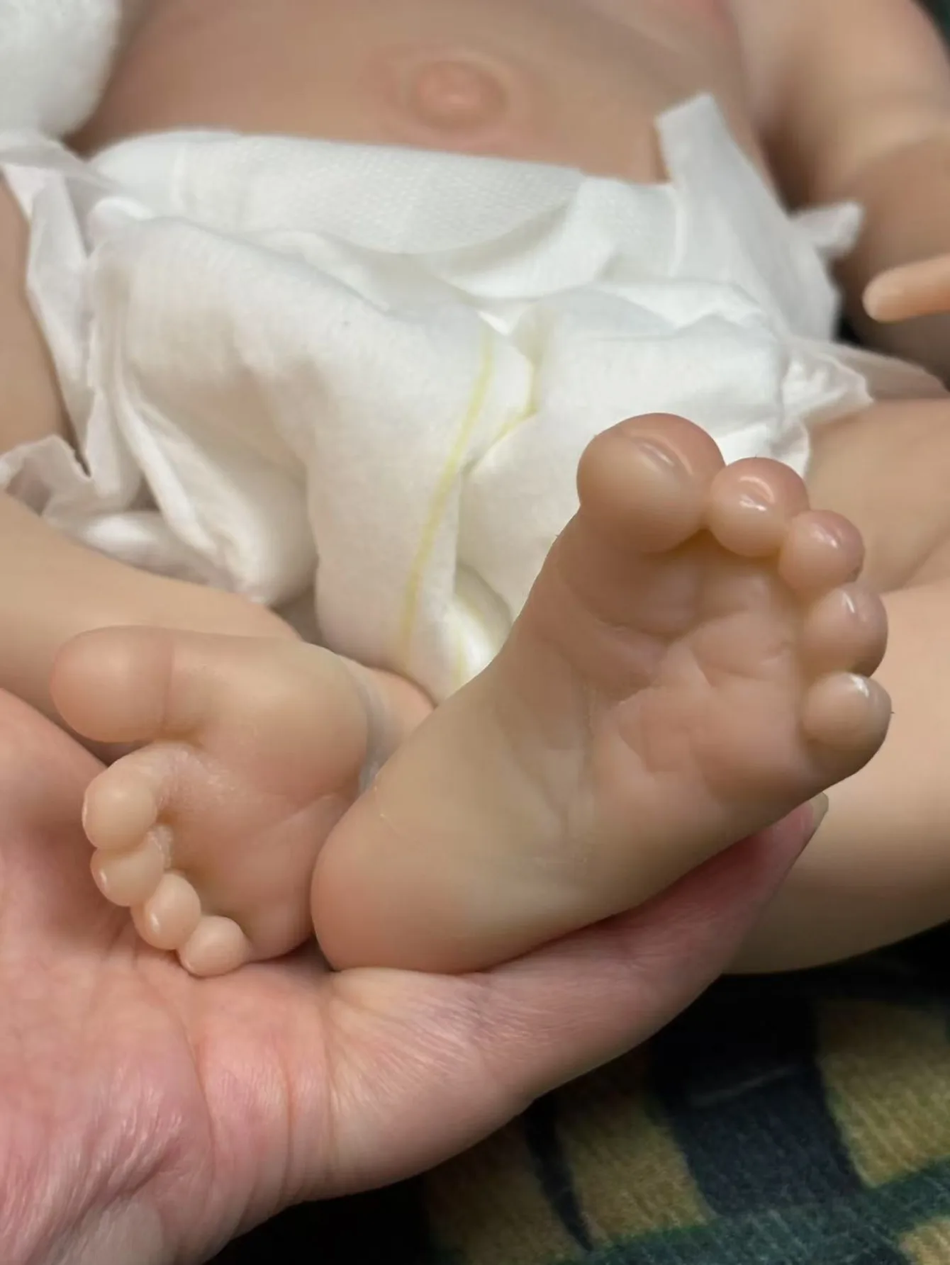 Aizwa1 16 Inch Lovely bebe reborn de Sleeping Bebe Silicone Reborn Girl Handmade Newborn Baby Doll For Children Birthday Gifts