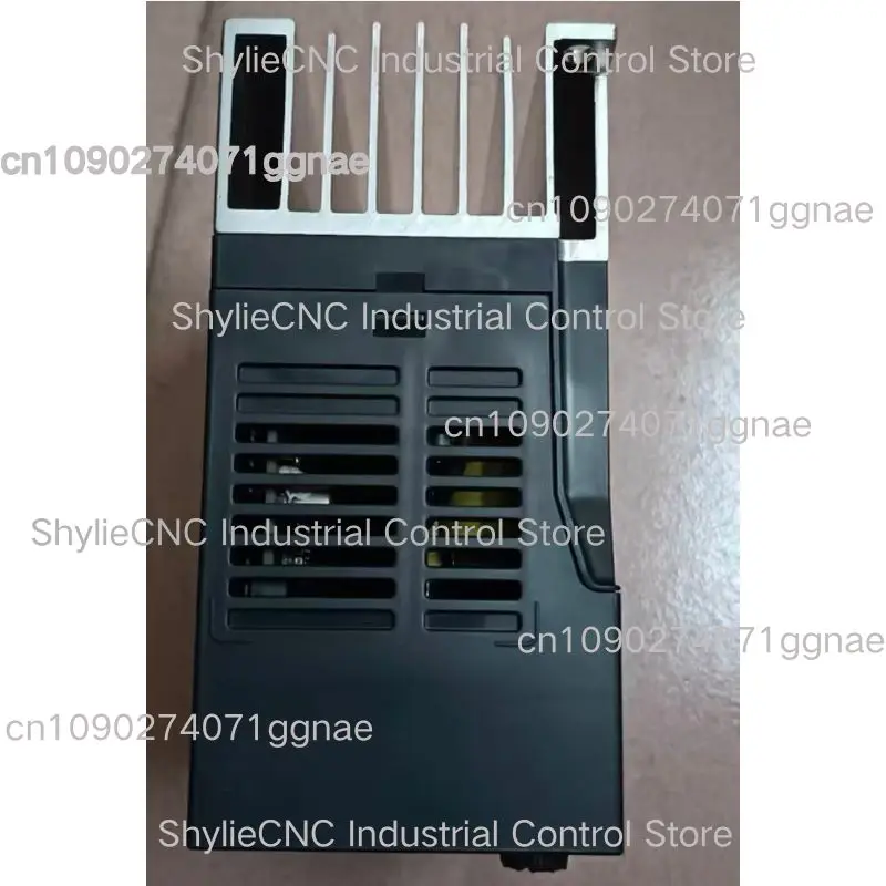 

Подержанный инвертор VFD2A7MS43ANSAA 0,75 кВт протестирован в порядке и быстро отправлен.