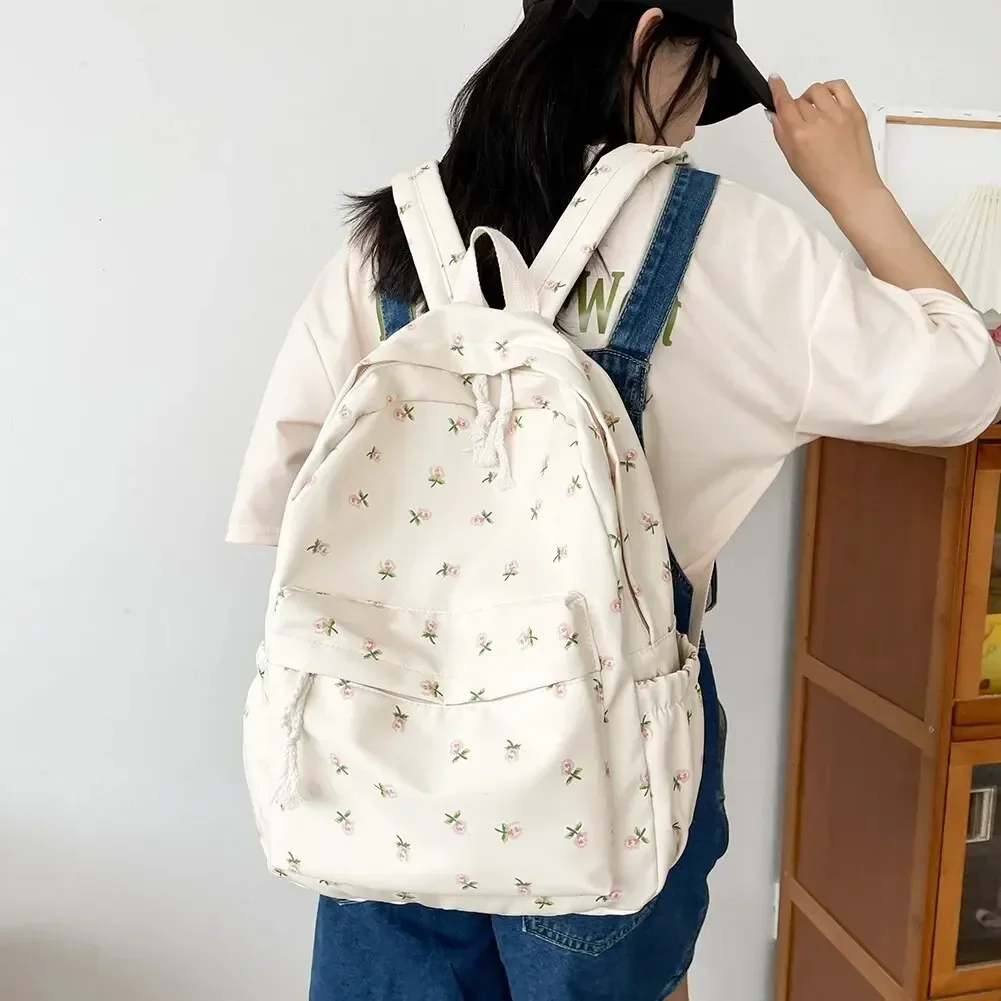 Korean Version Student Schoolbag Flower Student Shoulder Bag Teenage Cute Female Schoolbag Brand Nylon Schoolbag Canvas Backpack