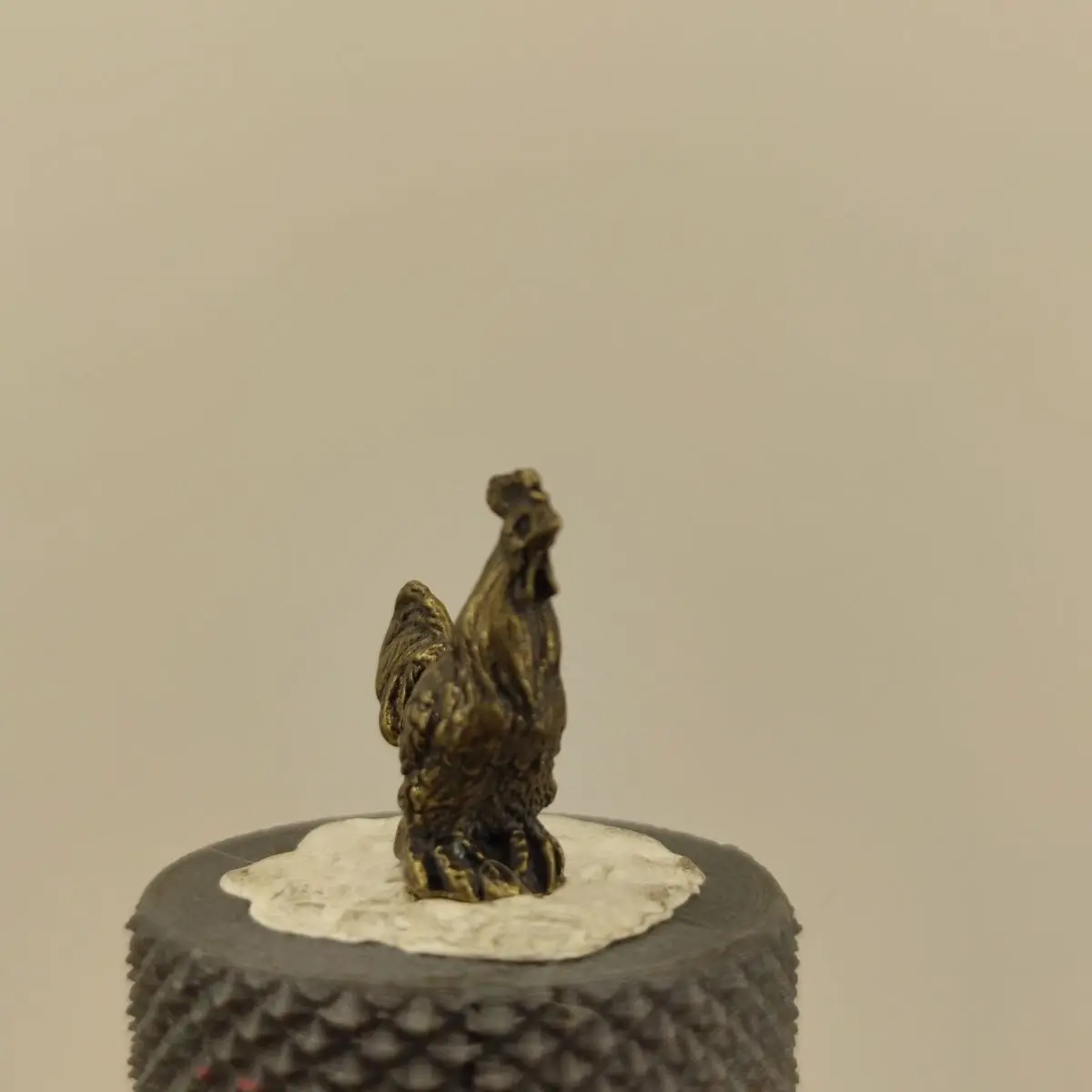 Brass small ornaments,  zodiac twelve roosters, house-guarding auspicious objects, tea ceremony tea pets, landscape decorations