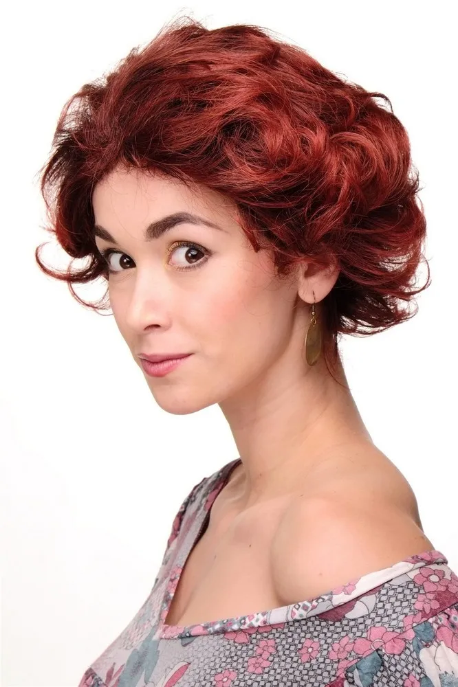 Рисунок 3 - Женский парик с коротким пробором