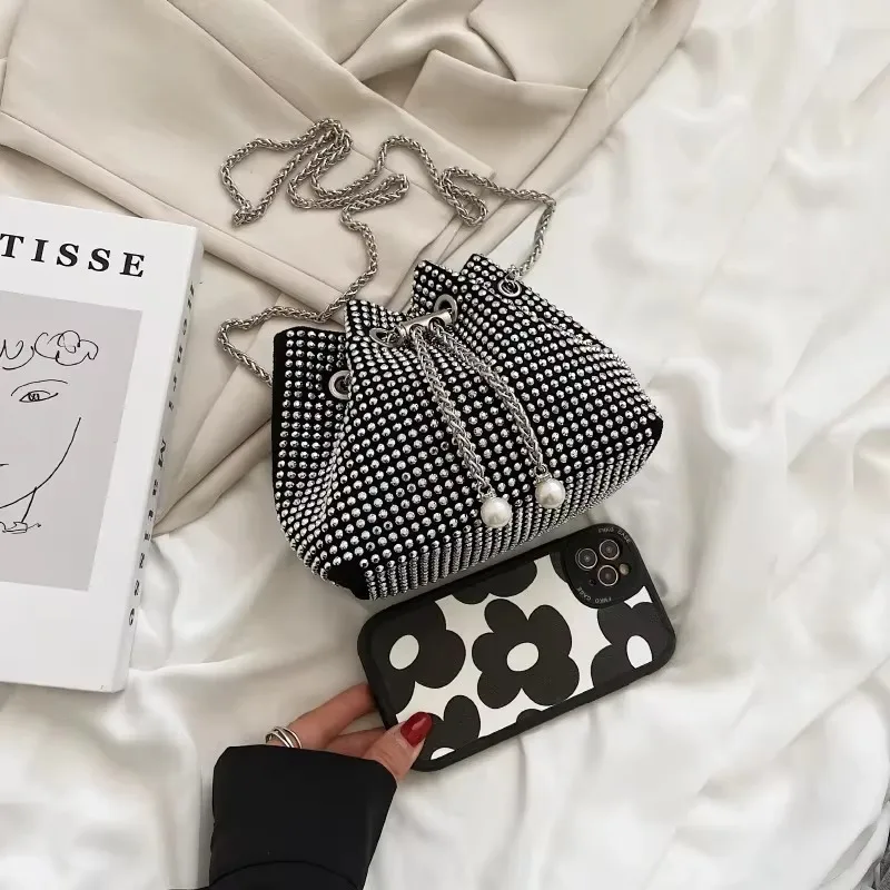 Modna, zdobiona cekinami torba typu Bucket Modna torba pod pachę na jedno ramię Słynna w Internecie koreańska wersja Przenośna torba damska — zdjęcie 4