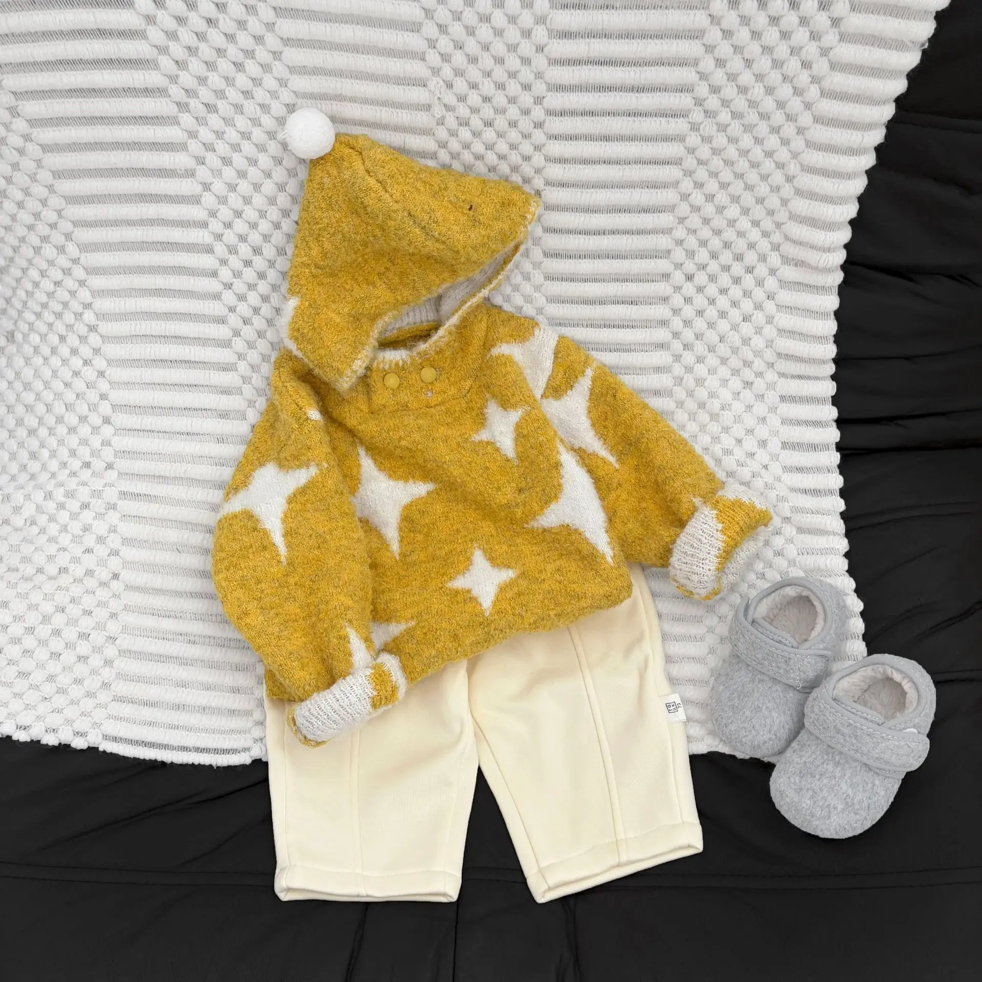 Children's Star Hooded Sweater Autumn Winter Baby Thick Hooded Knitted Sweater Baby Soft Sticky Top