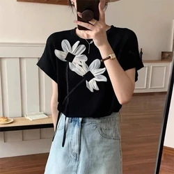 Summer Women's Fashion Chic Flower Round Neck Short Sleeves Striped Knitted T-shirt