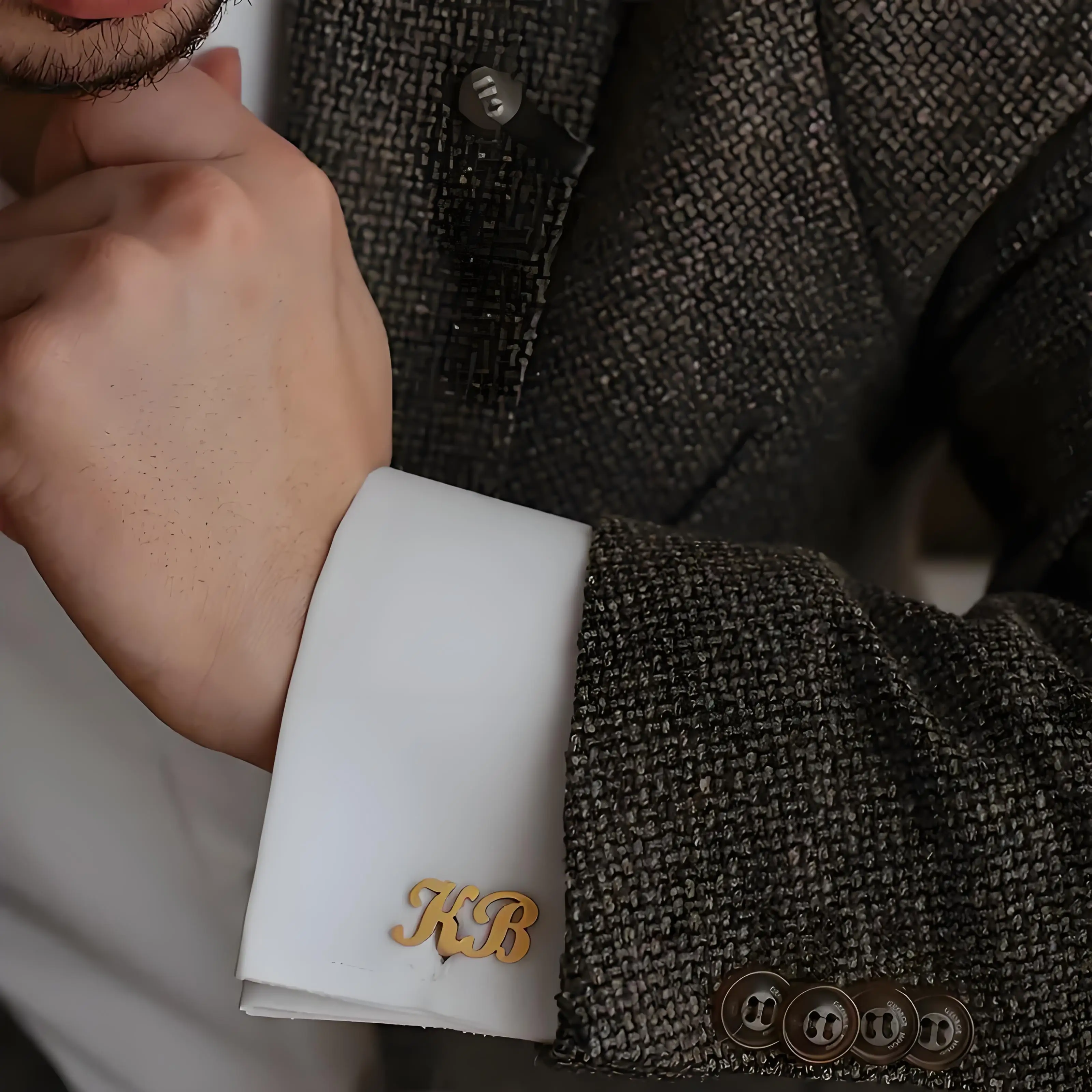 Personalisierte Manschettenknöpfe mit Initialen-Monogramm, individueller Herrenschmuck aus Edelstahl, elegantes Gentleman-Hemd-Accessoire, ideales Geschenk