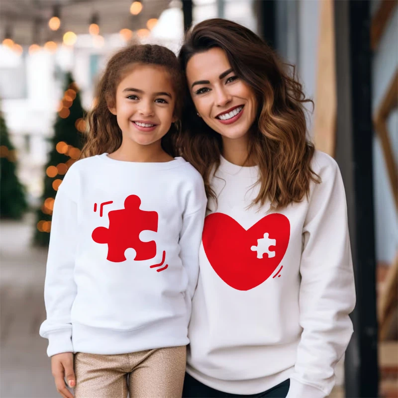 Valentine\'s Day Family Matching Outfits Mommy Sweatshirt Kids Crewneck Pullover Top Family Clothes Valentine Party Outfits Gifts