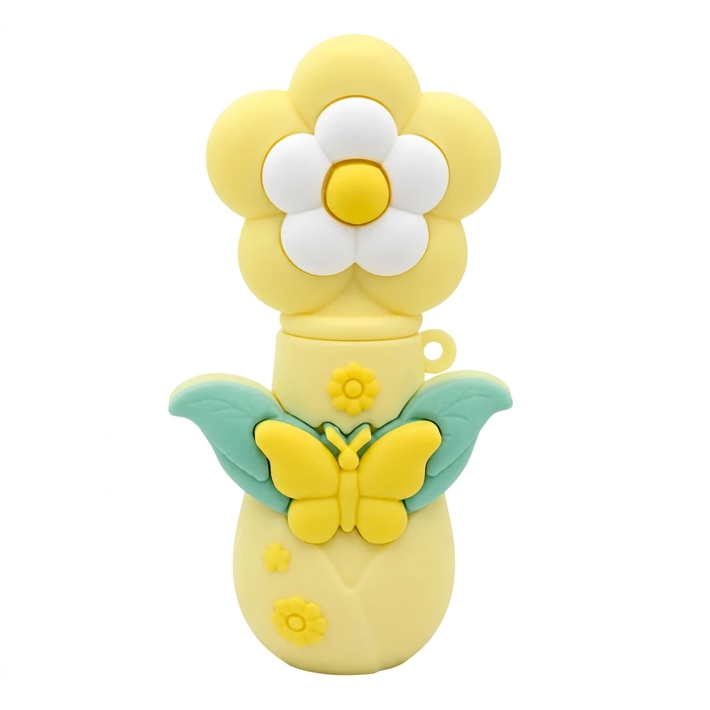 Perfume Atomizer Refillable Spray Bottle for Travel Mini PVC Fragrance Container Heart Shape Keychain Portable Gift Idea