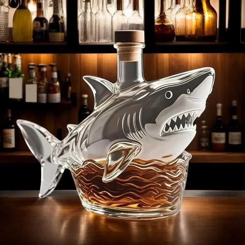 Decanter per squalo da whisky 320ml Decanter per bicchieri da whisky a forma di squalo Contenitore per liquori vuoto decorativo per padre vicino zio