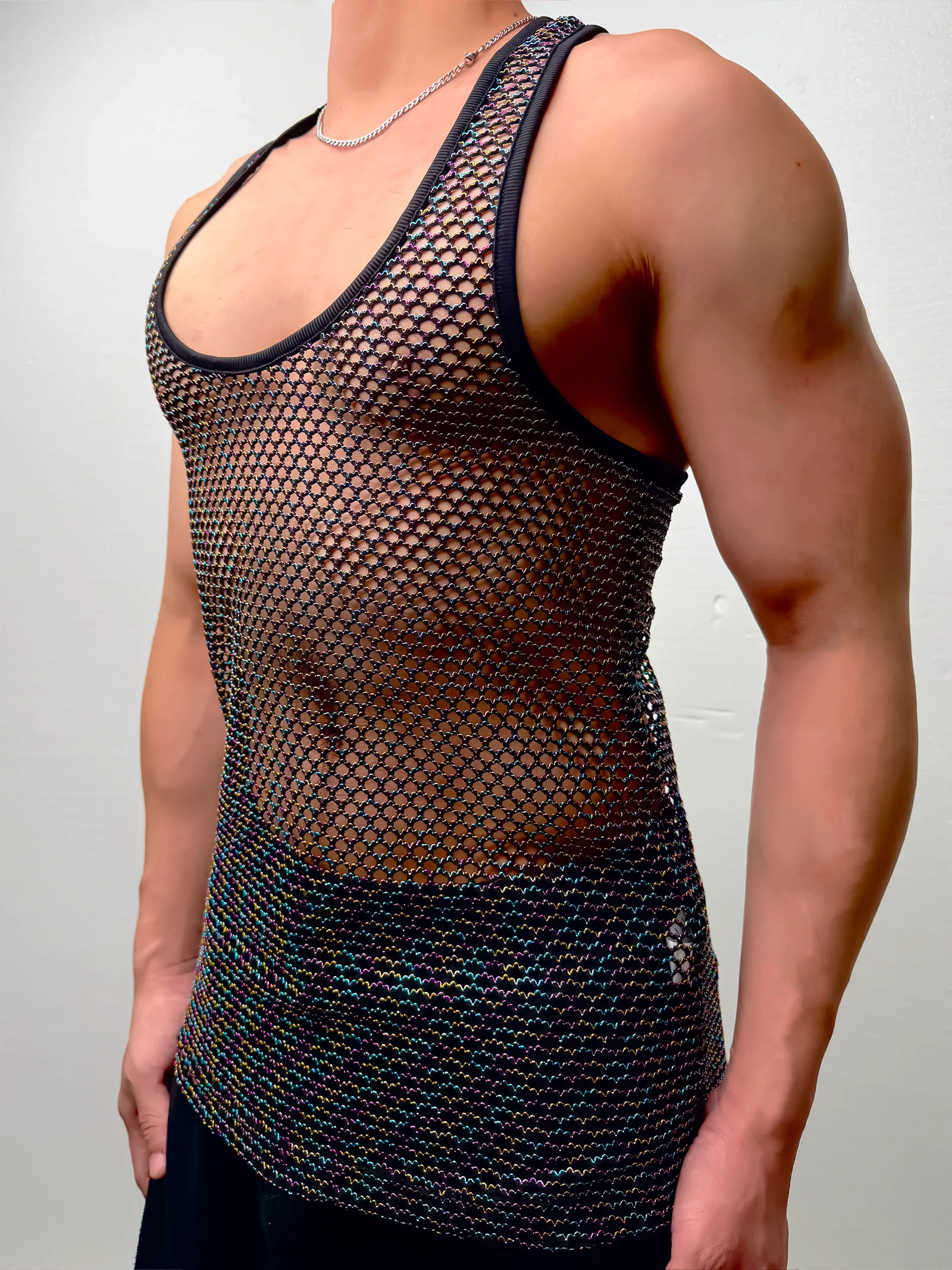 Sport-Mesh-Tanktop für Herren, Racerback, ärmelloses Shirt, Fitness- und Lauf-Muskelshirt, bunte Linien, durchsichtige Netz-Oberteile – Detail 4