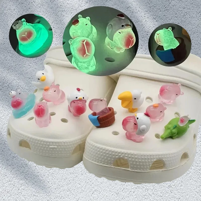 Cute Cartoon Beaver Hole Shoe Buckle  Pink Luminous Capybara Shoe Charms Set ABS Resin Shoe Buckles Xmas Gifts Favors